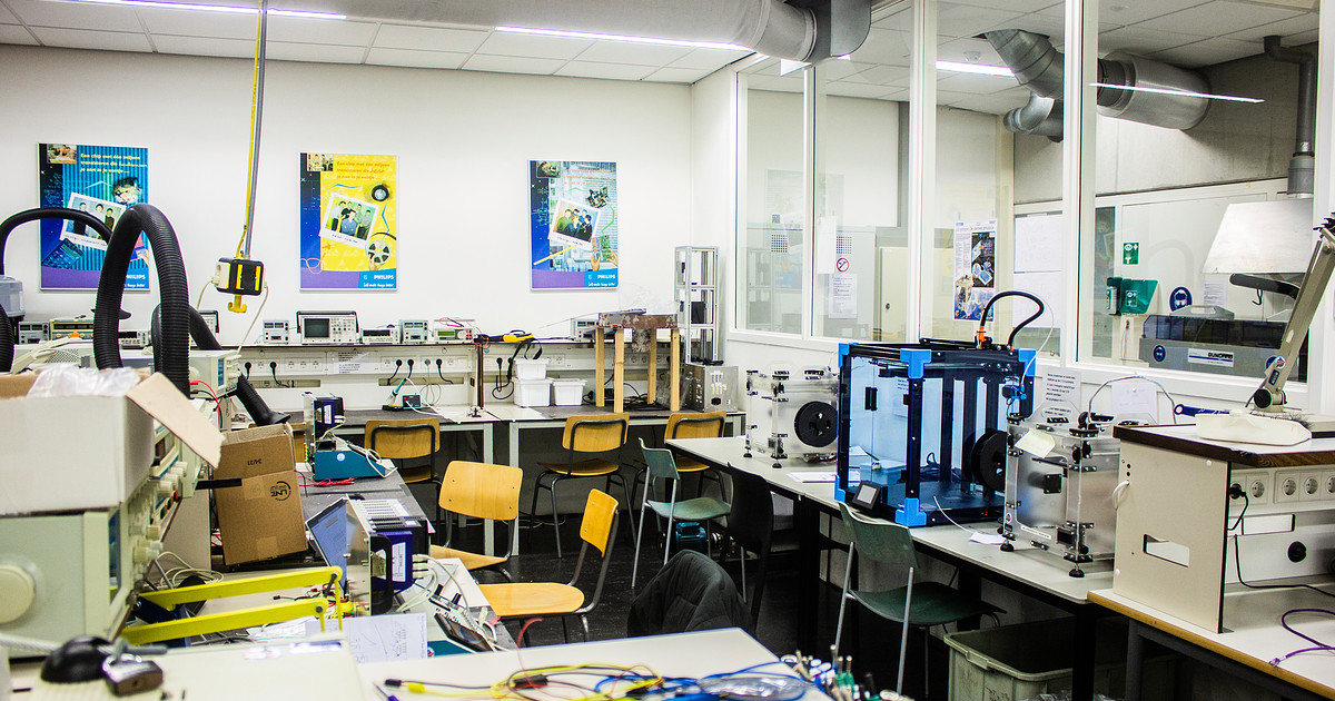 OMWAMI workshop and machinery